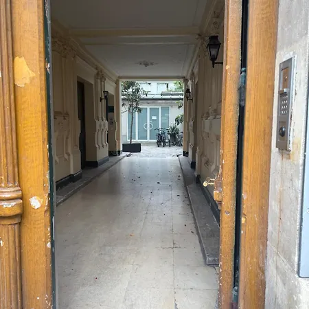 Haussmannian Elegance Close To Montmartre *