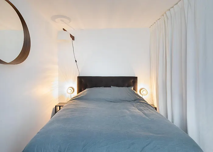 Haussmannian Elegance Close To Montmartre